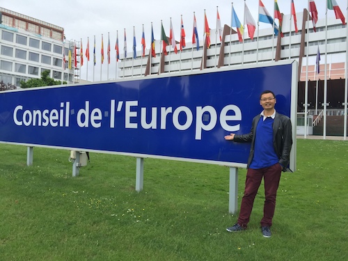 学生最喜爱的老师+数学学院+曹健横版照片