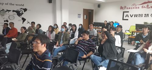 学院教师参加学术沙龙